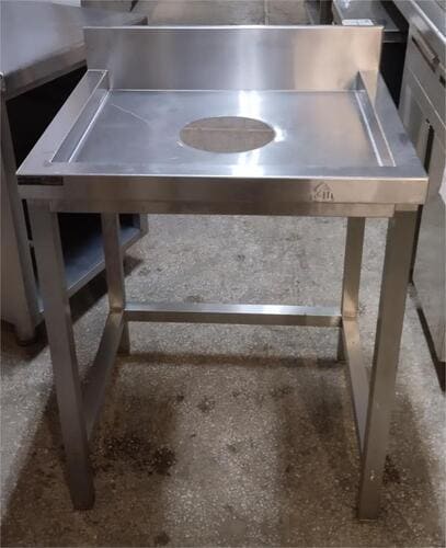 Τραπέζι Ακαθάρτων 70x60x84Cm Ανοξείδωτο Με Τρύπα Φ19,5Cm Μεταχειρισμένο